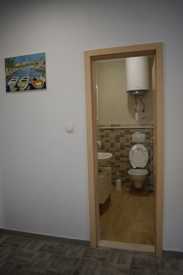Apartman Dani-Podstrana Apartamento Exterior foto