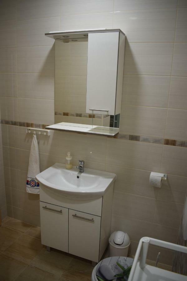 Apartman Dani-Podstrana Apartamento Exterior foto
